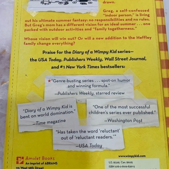 New Dairy of a wimpy kid book 4 (Dog days) - Picture 2 of 3